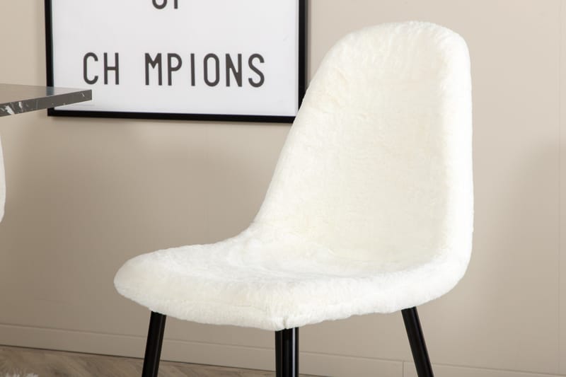 Marbs Spisegruppe 110 cm Rund inkl. 4 Pontus Stoler - Svart/Hvit - Møbler - Bord - Spisegrupper