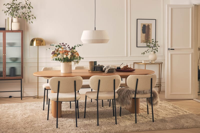 Noira Spisebord 220 cm Massiv Eik med 6 Gemmiano Spisestoler - Natur - Møbler - Bord - Spisegrupper