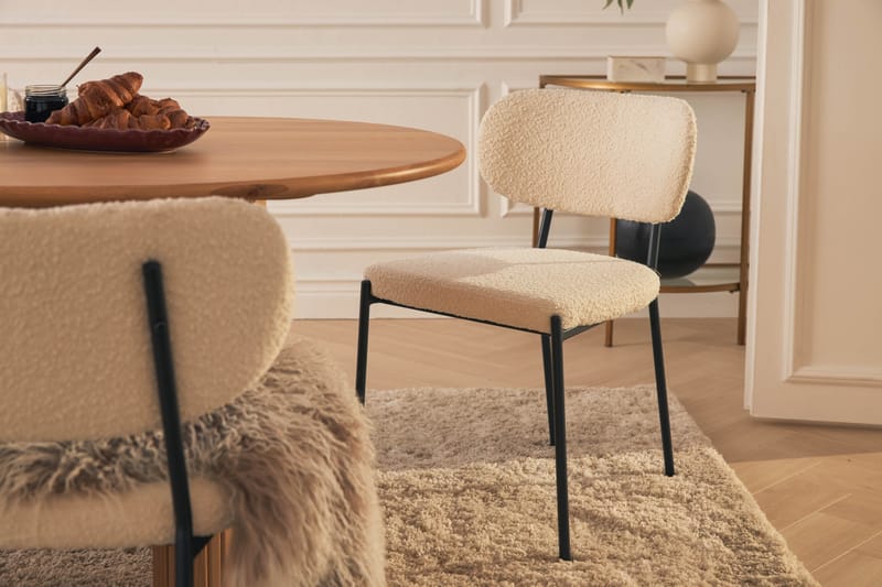 Noira Spisebord 220 cm Massiv Eik med 6 Gemmiano Spisestoler - Natur - Møbler - Bord - Spisegrupper