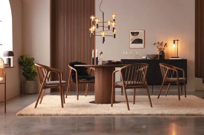 Noira Spisegruppe 120 cm Rundt Spisebord med 4 Noira Stoler - Valnøtt - Møbler - Bord - Spisegrupper