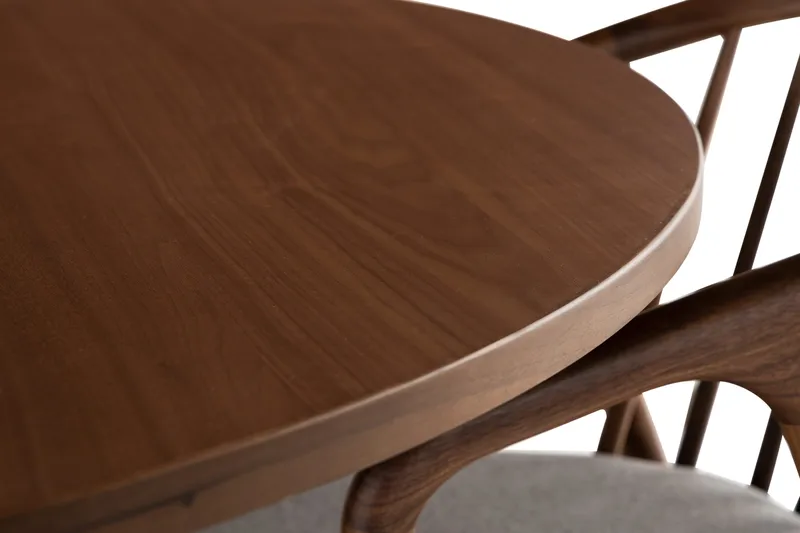 Noira Spisegruppe 120 cm Rundt Spisebord med 4 Noira Stoler - Valnøtt - Møbler - Bord - Spisegrupper