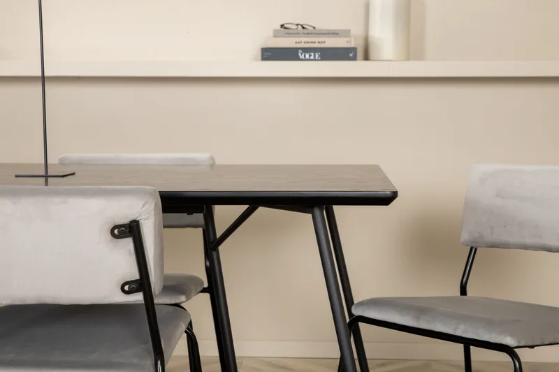 Pippi spisebord med 6 Kenth Spisestol - Møbler - Bord - Spisegrupper