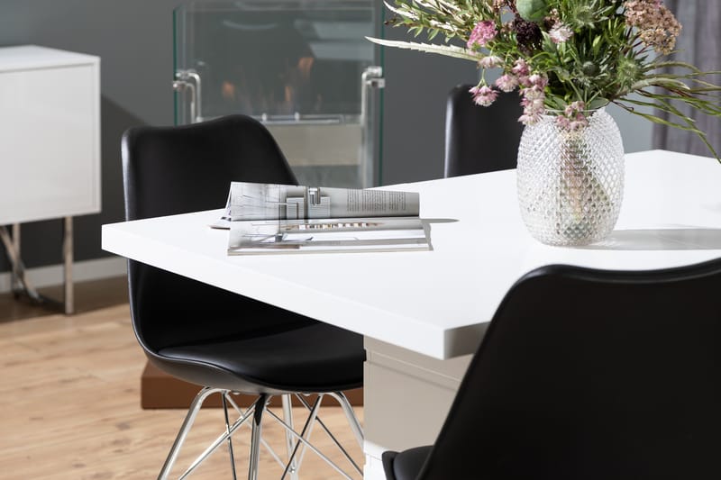 Ratliff Forlengningsbar Spisegruppe 120 cm med 4 Shell Stol - Hvit/Svart PU/Krom - Møbler - Bord - Spisegrupper