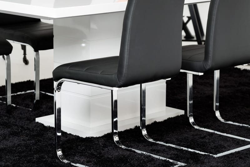 Ratliff Forlengningsbar Spisegruppe 180 cm m 4 Cibus Stoler - Hvit/Svart - Møbler - Bord - Spisegrupper