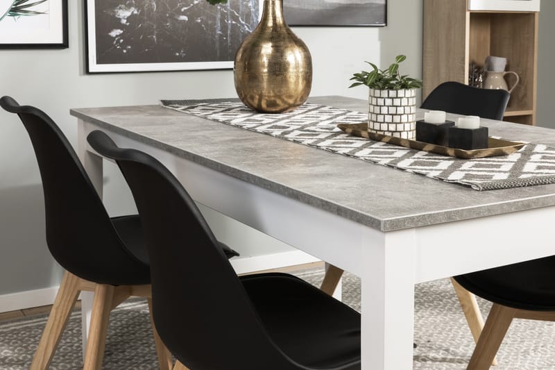 Romeo Spisegruppe Med 4 Stil Stoler - Betong/Hvit/Svart - Møbler - Bord - Spisegrupper