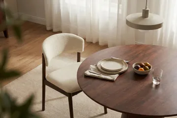 Siena spisegruppe rund 110 cm valnøtt med 4 Nala spisestoler - Valnøtt - Møbler - Bord - Spisegrupper