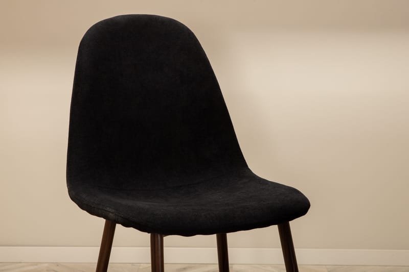 Unos Spisegruppe 200 cm inkl. 4 Pontus Stoler - Valnøttbrun/Svart - Møbler - Bord - Spisegrupper