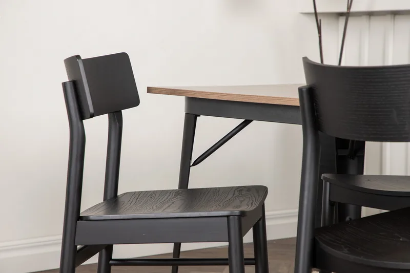 Tempe Matgruppe 140 cm Rektangulær med 4 Montros stoler - Sort - Møbler - Bord - Spisegrupper