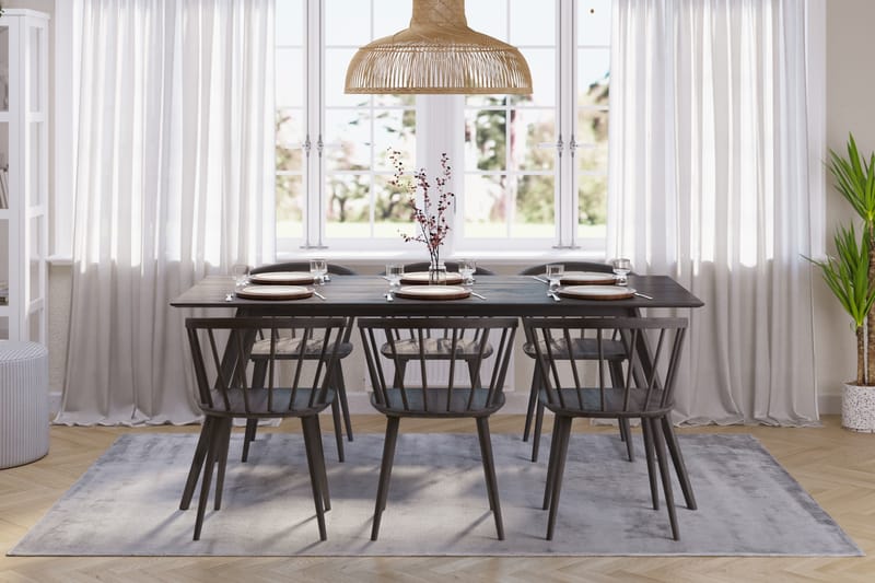 Tyrö Spisegruppe med 6 Tyrö Armstoler - Møbler - Bord - Spisegrupper