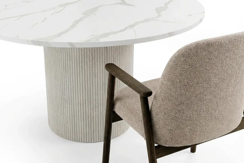 Uppveda Spisebord 120 cm Rundt Hvitt med 4 Reciclar Spisestoler - Hvit/Greige - Møbler - Bord - Spisegrupper