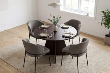 Vera spisegruppe, rund 110 cm, med 4 Filip spisestoler - Røkt eik - Møbler - Bord - Spisegrupper