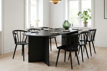 Vera spisegruppe rektangulær 220 cm svart med 6 Tyrö spisestoler - Svartbeiset eik - Møbler - Bord - Spisegrupper