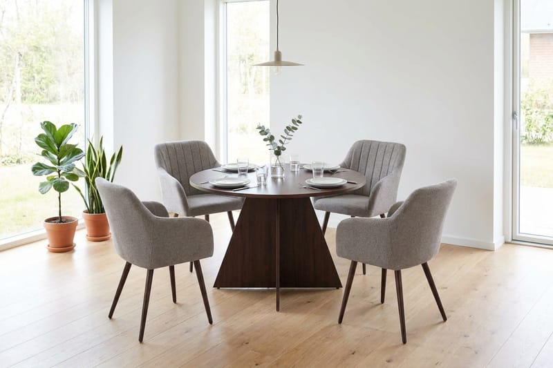 Vera spisegruppe rund 110 cm valnøtt med 4 Filippa spisestoler - Valnøtt - Møbler - Bord - Spisegrupper