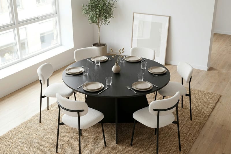 Vera spisegruppe rund 150 cm svart med 6 Lucy spisestoler - Svart - Møbler - Bord - Spisegrupper