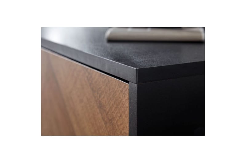 Lavbord Wohnling Eikentre foliert med 2 dører oppbevaringsbrett metallben landlig stil - Møbler - Mediamøbel & tv møbel - Mediestativ & veggfeste