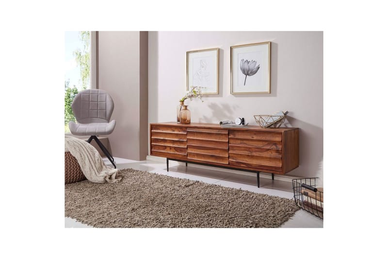 Lavbord Wohnling Heltre med oppbevaring 3 dører landlig stil - Møbler - Mediamøbel & tv møbel - TV-skap