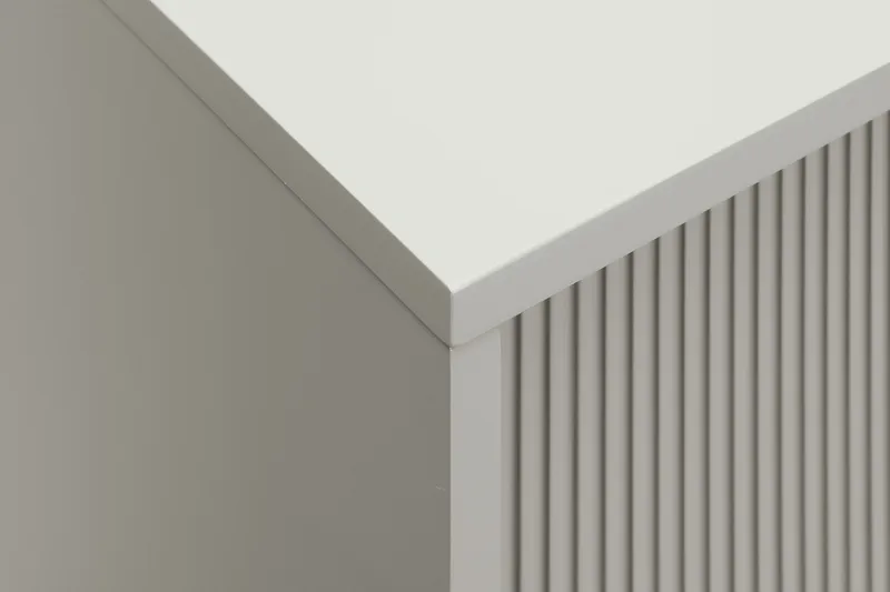 Matterhorn Smal TV-benk med oppbevaring 40 cm dyb 157 cm bred 58 cm høy - Beige - Møbler - Mediamøbel & tv møbel - TV-benk & mediabenk