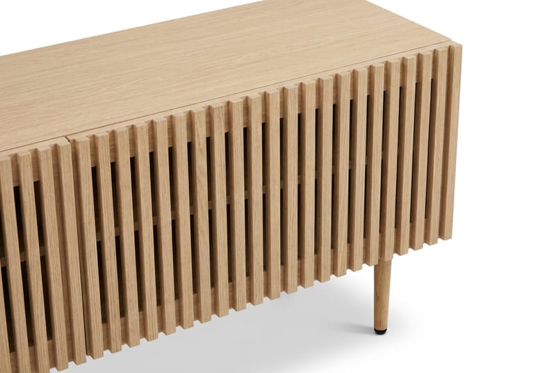 Peyra Ribbet TV-benk 200 cm - Eik - Møbler - Mediamøbel & tv møbel - TV-benk & mediabenk