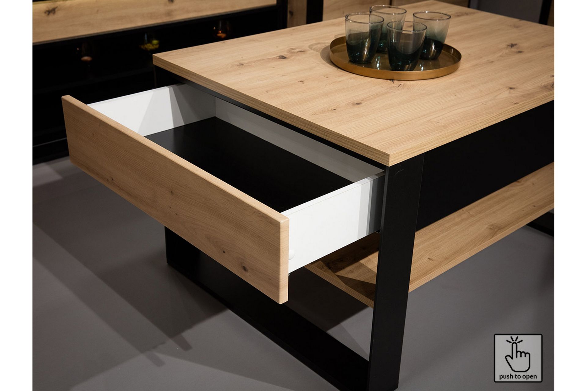 Quant 41x155 cm - Eik/Svart - Møbler - Mediamøbel & tv møbel - TV-benk & mediabenk