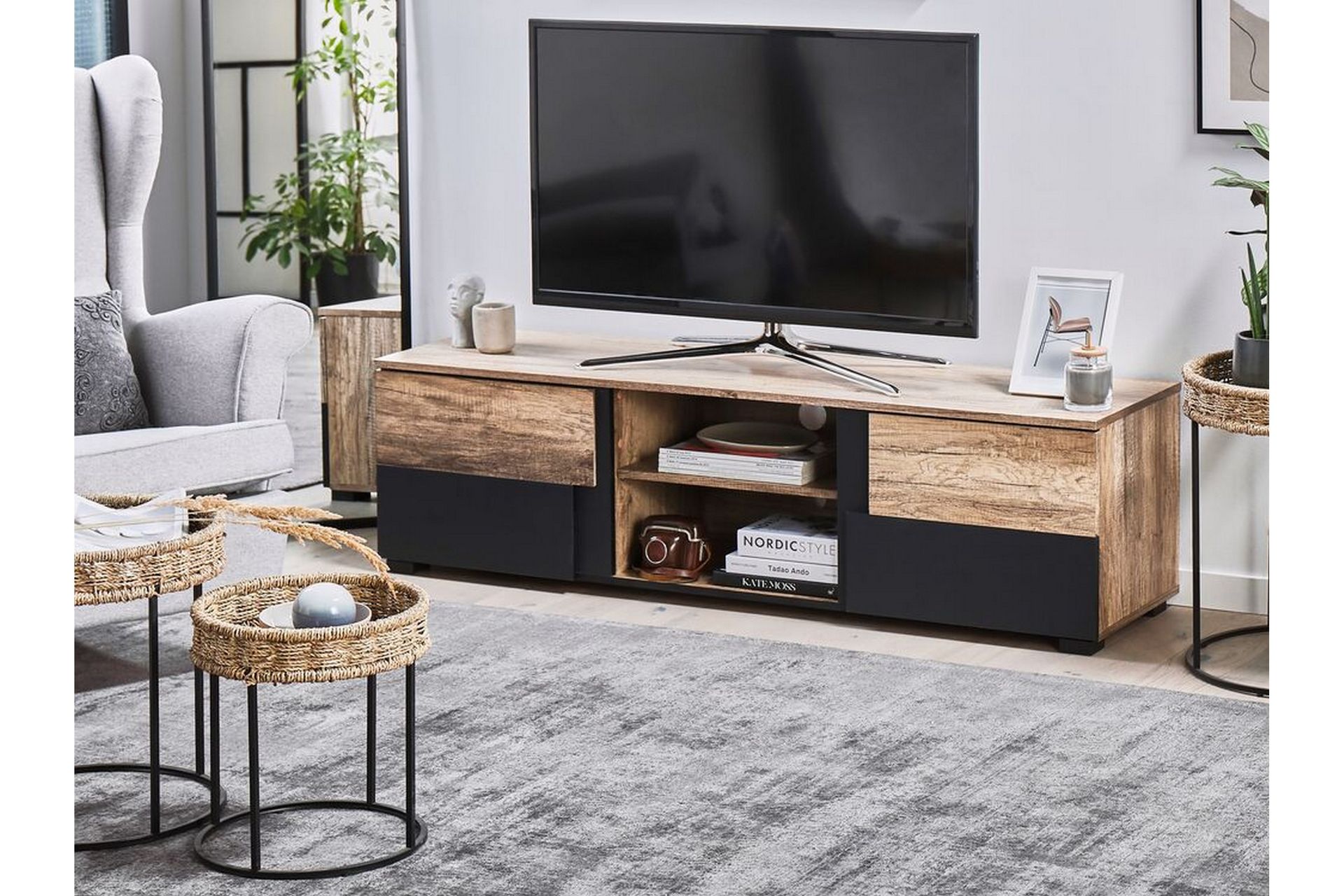 Sterlingen TV-benk 148x40 cm - Lyst Tre/Svart - Møbler - Mediamøbel & tv møbel - TV-benk & mediabenk