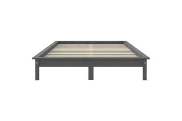 beBasic Sengeramme grå heltre furu 120x190 cm grå 4FT Small Double - GrÃ¥ - Møbler - Senger - Sengeramme & sengestamme