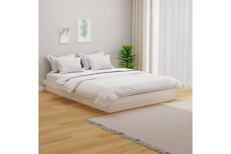 beBasic Sengeramme hvit heltre 140x190 cm - Hvit - Møbler - Senger - Sengeramme & sengestamme
