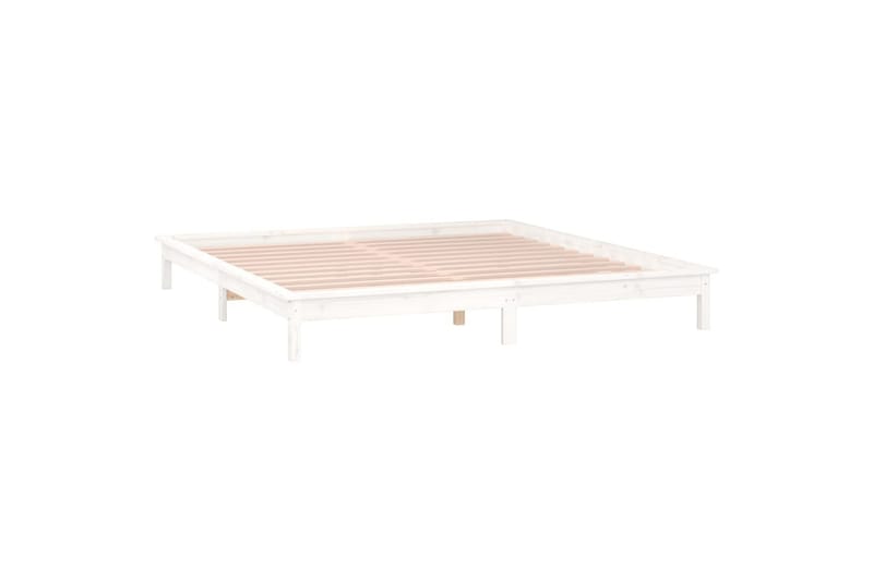 beBasic Sengeramme med LED hvit 135x190 cm 4FT6 Double heltre - Hvit - Møbler - Senger - Sengeramme & sengestamme