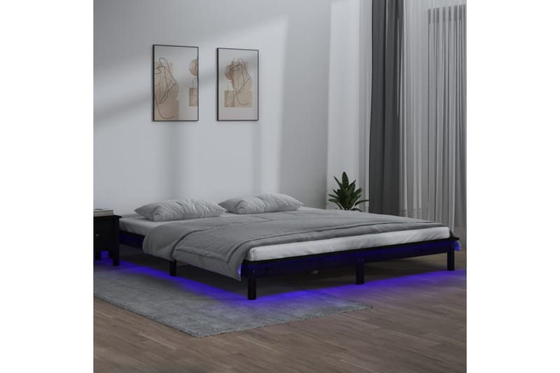 beBasic Sengeramme med LED svart 120x190 cm 4FT Small Double heltre - Svart - Møbler - Senger - Sengeramme & sengestamme