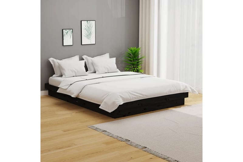 beBasic Sengeramme svart heltre 140x190 cm - Svart - Møbler - Senger - Sengeramme & sengestamme