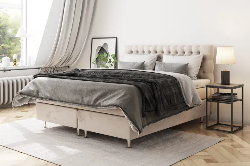 Celine Kontinentalseng 210x210 cm - Beige/Fløyel - Møbler - Senger - Komplett sengepakke
