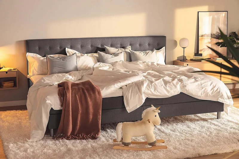 Ella Familieseng 280x200 cm - (+Flere valg) Mørkegrå - Møbler - Senger - Komplett sengepakke