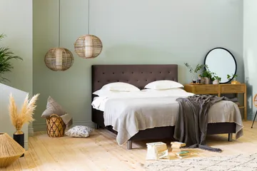 Ella Sengepakke 160x200cm Dypheftet - Brun / Fløyel - Møbler - Senger - Komplett sengepakke