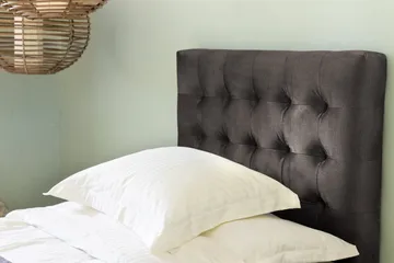 Ella sengepakke 90 x 200 cm med rutete sengegavl - Mørkegrå/Fløyel - Møbler - Senger - Komplett sengepakke