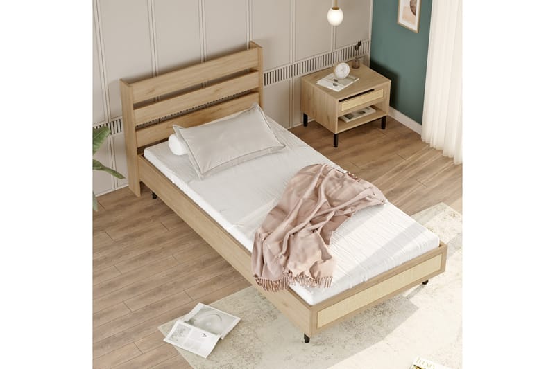 Erhan Sengeramme 205,6x205 cm - Brun - Møbler - Senger - Sengeramme & sengestamme