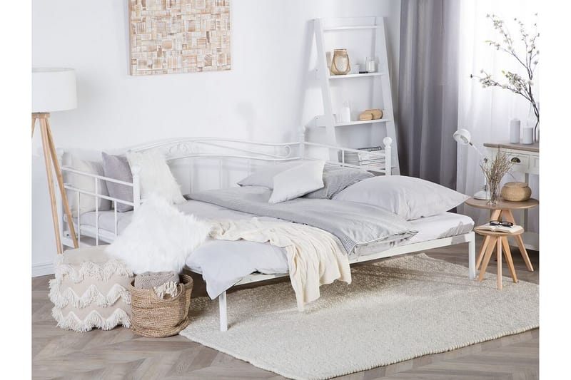 Lutebo Seng 160x200 cm - Hvit - Møbler - Senger - Familieseng