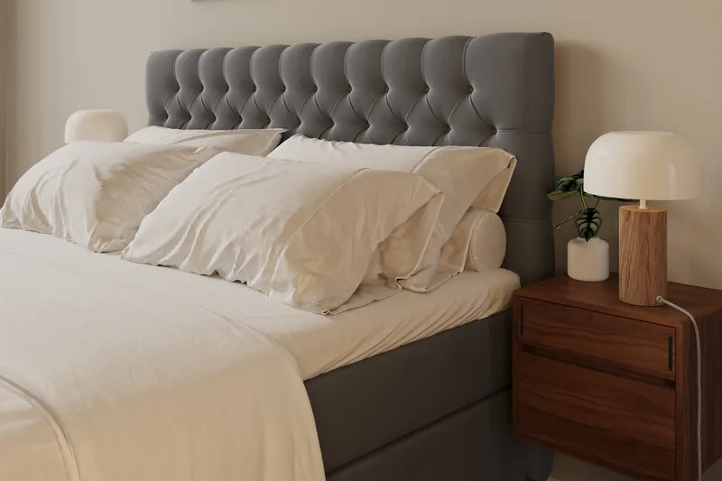 Hilton Lyx Komplett Sengpakke 160x200 cm Kontinentalseng med knappet sengegavl i fløyel - Lysegrå / Fløyel - Møbler - Senger - Kontinentalsenger