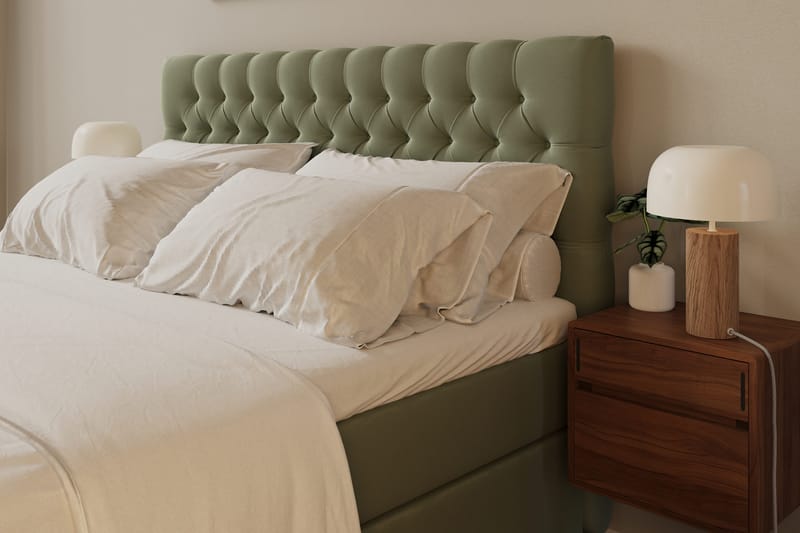 Hilton Lyx Komplett Sengpakke 160x200 cm Kontinentalseng med knappet sengegavl i fløyel - Olive / Fløyel - Møbler - Senger - Kontinentalsenger