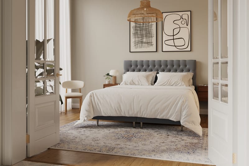 Hilton lyx Komplett Sengpakke 180x200 cm Kontinentalseng med knappet sengegavl i fløyel - Lysegrå - Møbler - Senger - Komplett sengepakke