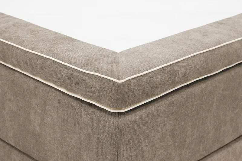 Hilton Premium komplett sengesett 180x200 cm kontinentalseng med sengegavl - Lysebrunt stoff - Møbler - Senger - Kontinentalsenger