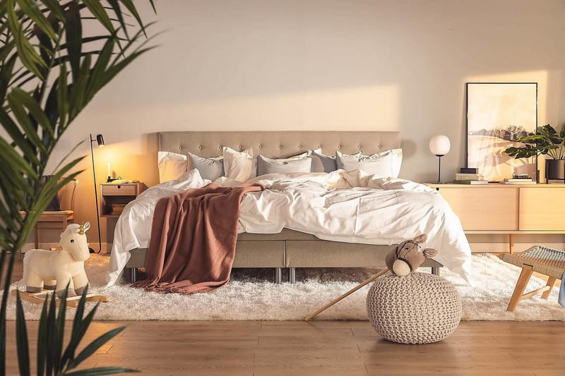 Ella Familieseng 240x210 cm - (+Flere valg) Muldvarp - Møbler - Senger - Kontinentalsenger