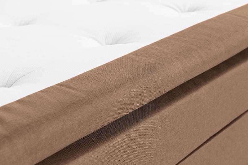 Scarlett Sengepakke 150x200 Skummadrass - Dypheftet gavl Brun - Møbler - Senger - Komplett sengepakke