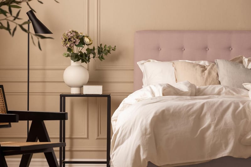 Scarlett Sengepakke 150x200 Skummadrass - Knappet gavl Rosa - Møbler - Senger - Komplett sengepakke