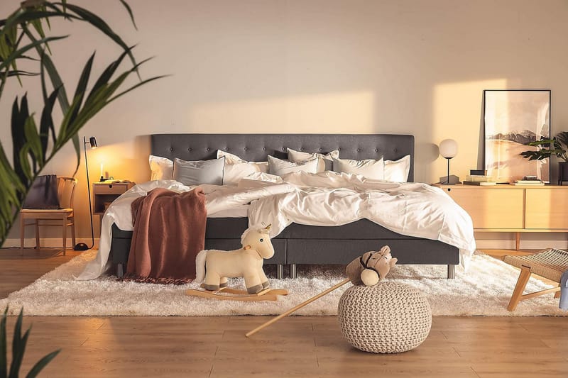 Ella Familieseng 280x200 cm - (+Flere valg) Mørkegrå - Møbler - Senger - Komplett sengepakke