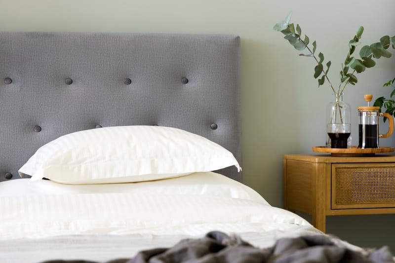 Ella Sengepakke 160x200cm Dypheftet - Lysegrå / Fløyel - Møbler - Senger - Kontinentalsenger