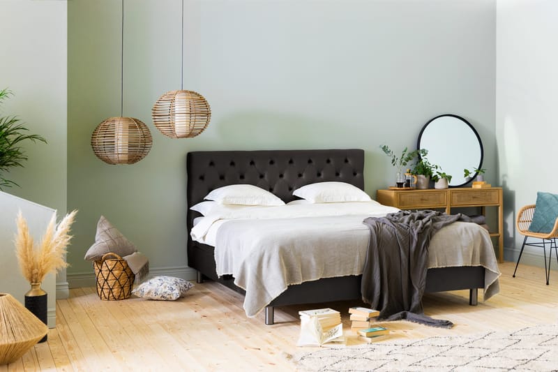 Ella Sengepakke 180x200cm Dypheftet Sengegavl - Mørkegrå / fløyel - Møbler - Senger - Kontinentalsenger