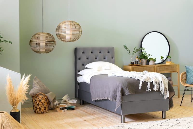 Ella Sengepakke 90x200cm Dypheftet Sengegavl - Lysegrå / Fløyel - Møbler - Senger - Kontinentalsenger