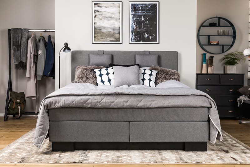 Hilton Lyx Komplett Sengepakke 180x210 - Lysegrå - Møbler - Senger - Komplett sengepakke