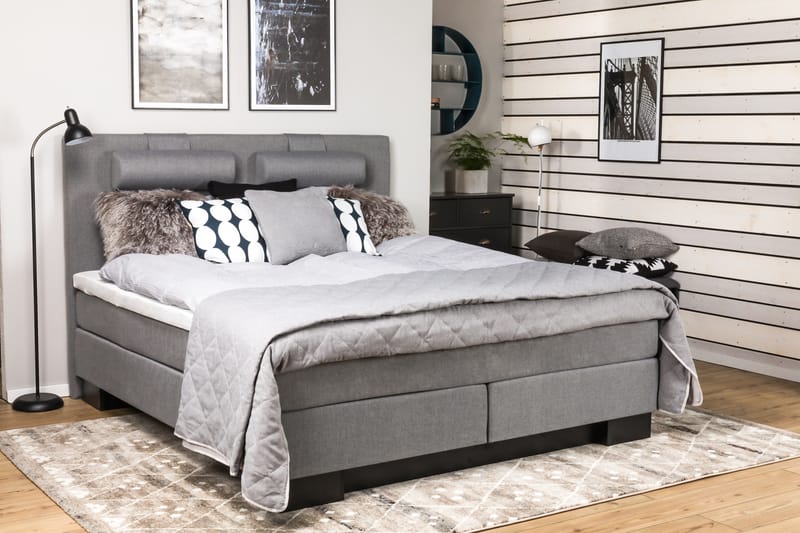 Hilton Lyx Komplett Sengepakke 210x210 - Lysegrå - Møbler - Senger - Komplett sengepakke