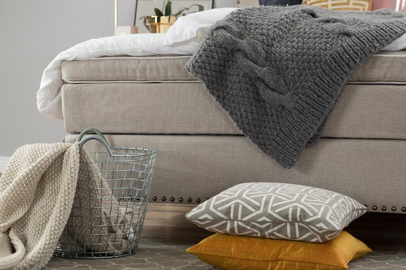 Jolie Kontinentalseng 140x200 - Beige - Møbler - Senger - Kontinentalsenger