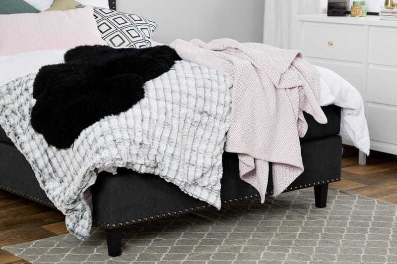 Jolie Kontinentalseng 160x200 - Svart - Møbler - Senger - Kontinentalsenger